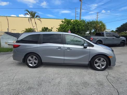 Used 2020 Honda Odyssey EX image 3