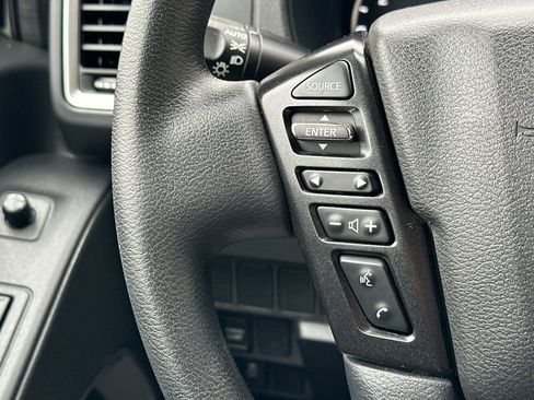 Used 2023 Nissan Frontier SV w/ Tow Package image 30