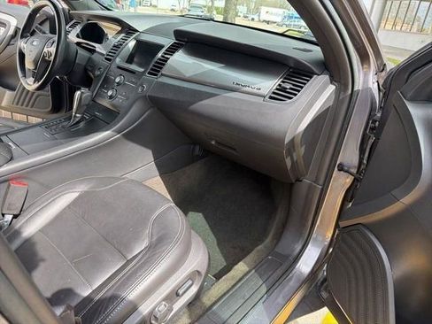 Used 2013 Ford Taurus SEL image 34