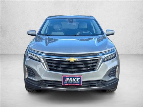 Used 2024 Chevrolet Equinox LT image 2