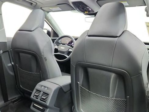 Used 2025 Audi Q5 Premium Plus w/ Premium Plus image 26