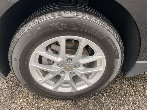 Used 2024 Chevrolet Equinox LT FWD image 12