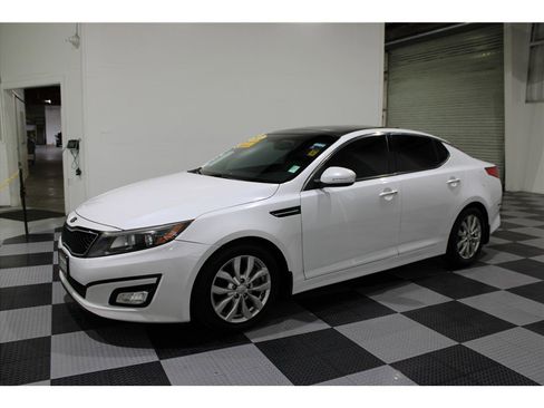 Used 2015 Kia Optima EX w/ EX Premium Package image 8