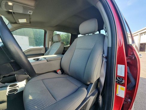 Used 2019 Ford F150 XLT w/ Equipment Group 302A Luxury AWD/4WD image 18