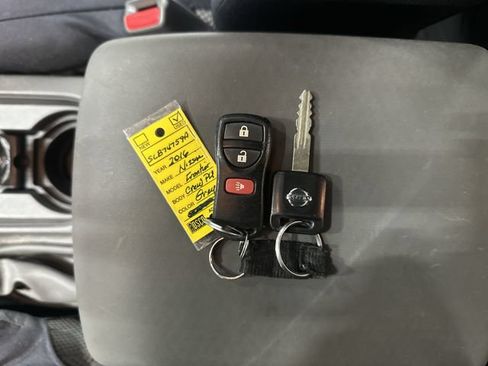Used 2016 Nissan Frontier SV w/ SV Value Truck Package AWD/4WD image 33
