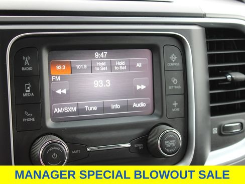 Used 2021 RAM 1500 Classic SLT AWD/4WD image 12