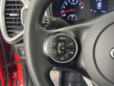 Certified 2021 Kia Soul LX FWD image 27