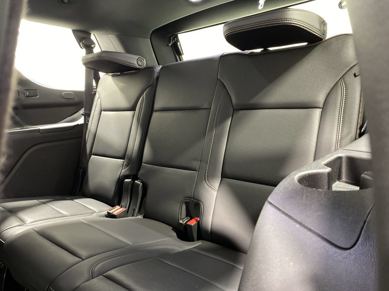 Used 2024 Chevrolet Tahoe High Country w/ Advanced Technology Package AWD/4WD image 24