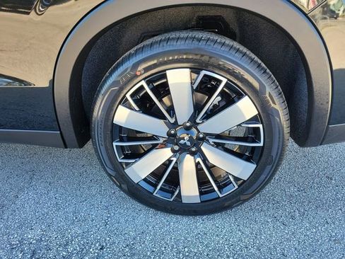 New 2026 Mitsubishi Outlander SE image 6