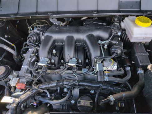 Certified 2025 Nissan Pathfinder SL AWD/4WD image 36