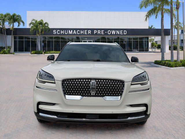 Used 2024 Lincoln Aviator Reserve w/ Equipment Group 201A AWD/4WD image 2