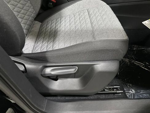 New 2025 Volkswagen Tiguan S image 38