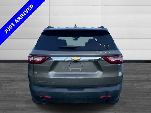 Used 2020 Chevrolet Traverse LT w/ LT Premium Package AWD/4WD image 4