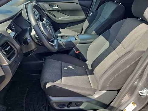 Used 2024 Nissan Rogue SV FWD image 13