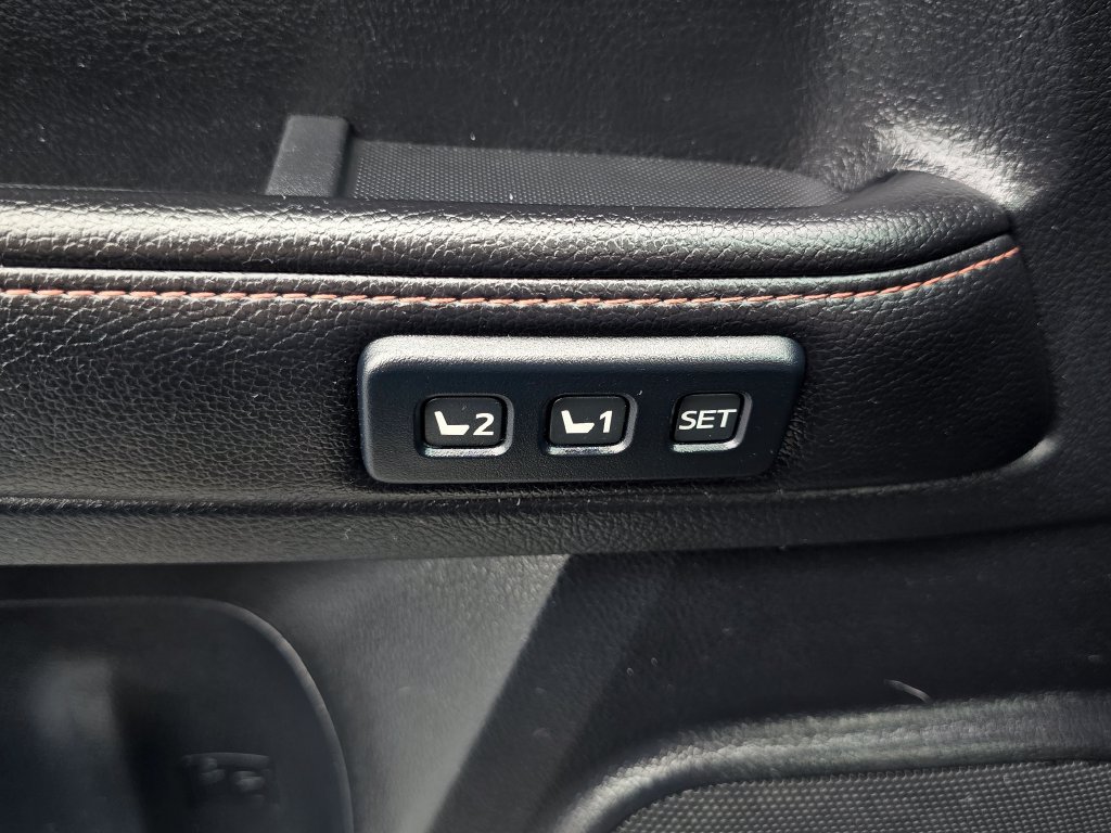 Used 2014 Toyota 4Runner Limited AWD/4WD image 21
