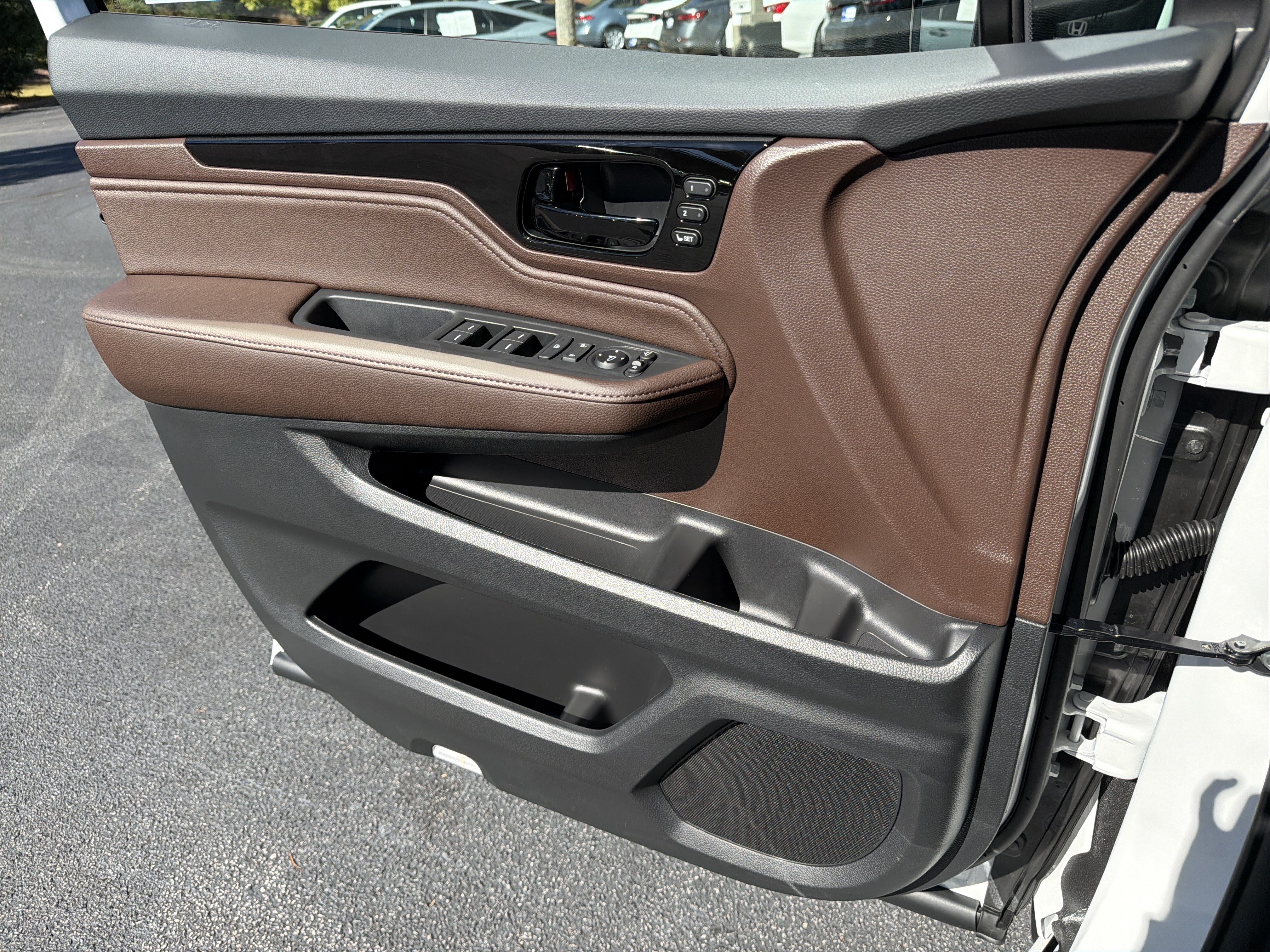 New 2027 Honda Odyssey Elite image 13