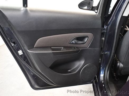 Used 2016 Chevrolet Cruze LT FWD image 20