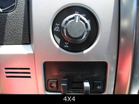 Used 2014 Ford F150 FX4 w/ Equipment Group 402A Luxury AWD/4WD image 17