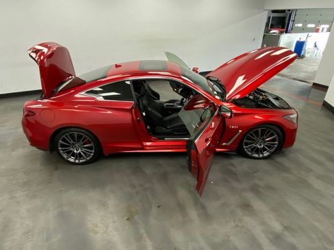 Used 2017 INFINITI Q60 Red Sport 400 image 46