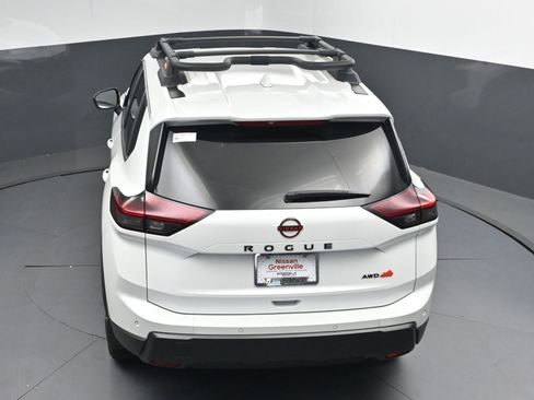 Certified 2025 Nissan Rogue SV AWD/4WD image 36