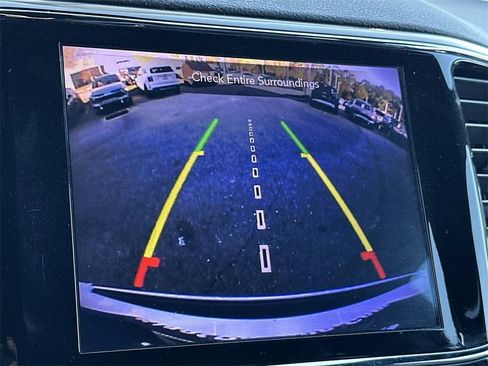 Used 2020 Jeep Grand Cherokee Limited w/ Luxury Group II image 12