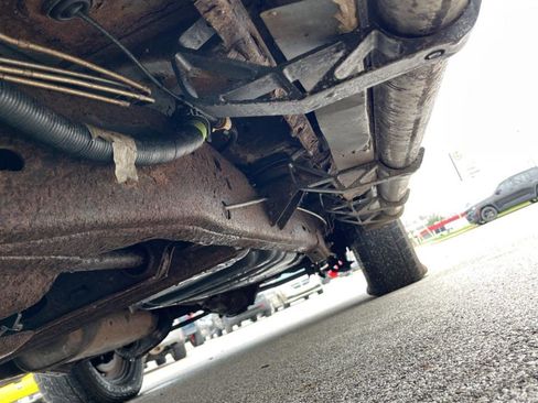 Used 2003 Chevrolet Avalanche 4x4 w/ Suspension Package, Off-Road image 31