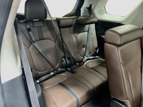 Used 2023 Honda Pilot Elite image 29