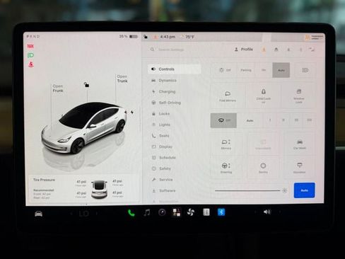 Used 2022 Tesla Model 3 Long Range AWD/4WD image 27