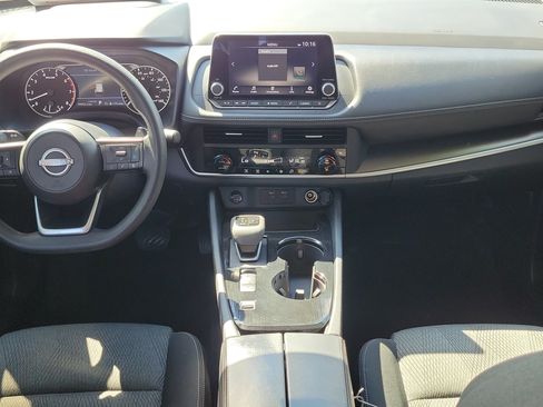 Certified 2024 Nissan Rogue SV FWD image 15