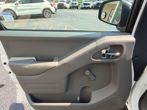 Used 2016 Nissan Frontier S RWD image 18