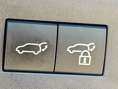 Used 2025 Lexus NX 250 FWD w/ Towing Package (2000 Lbs) image 13