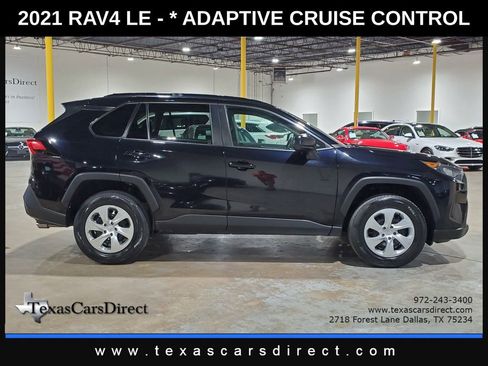 Used 2021 Toyota RAV4 LE image 5