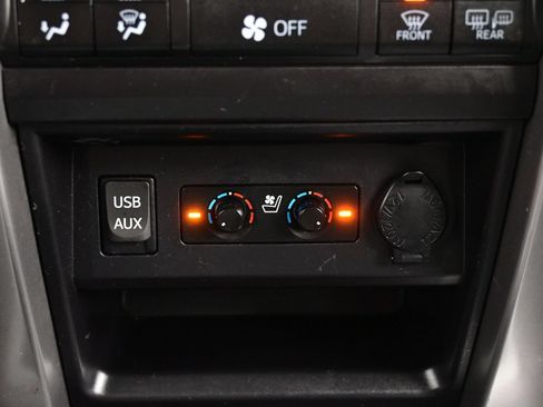 Used 2018 Toyota 4Runner Limited AWD/4WD image 22