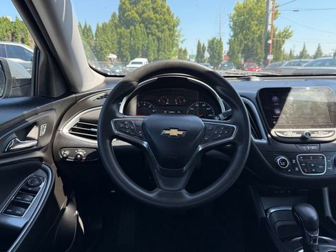 Used 2023 Chevrolet Malibu LT FWD image 10
