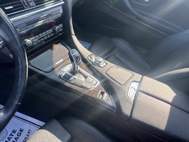 Used 2012 BMW 650i xDrive Convertible AWD/4WD image 25