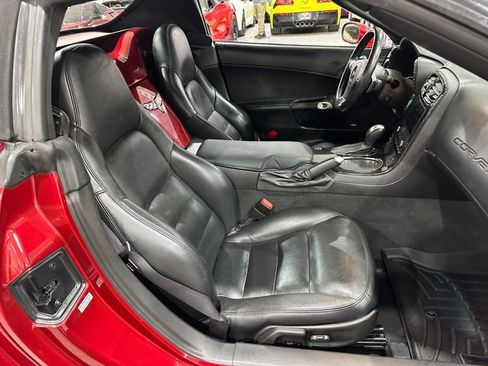 Used 2010 Chevrolet Corvette Convertible w/ Preferred Equipment Group RWD image 13
