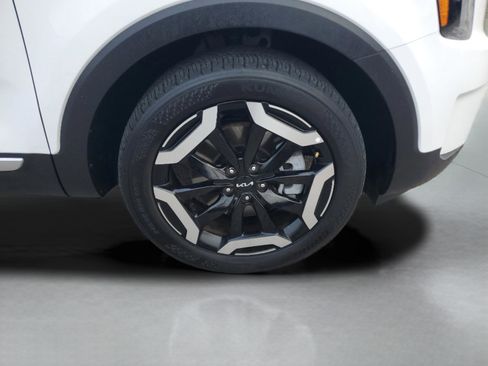 Certified 2025 Kia Telluride S image 7