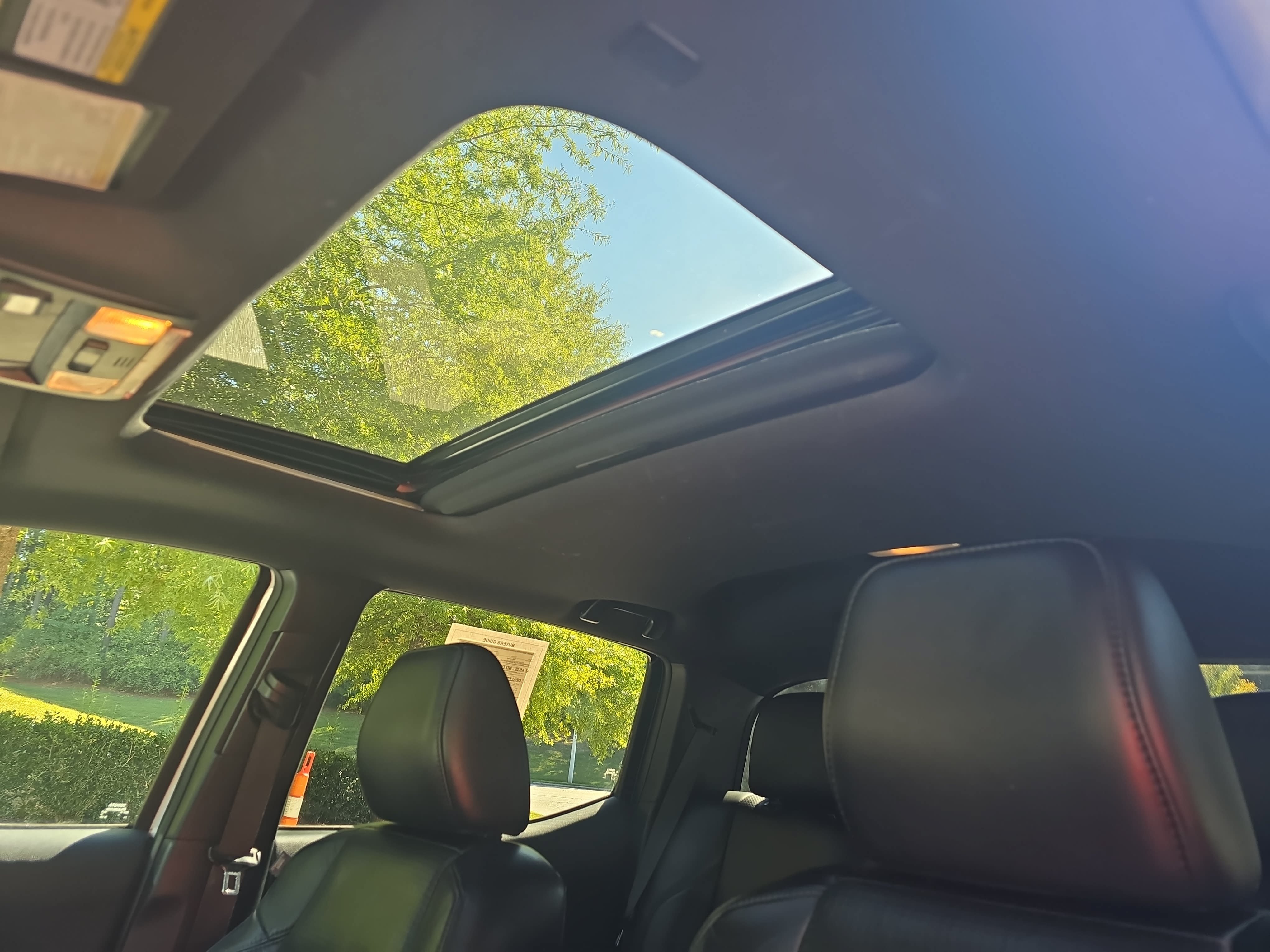 Used 2020 Toyota Tacoma TRD Sport w/ TRD Premium Sport Package AWD/4WD image 28