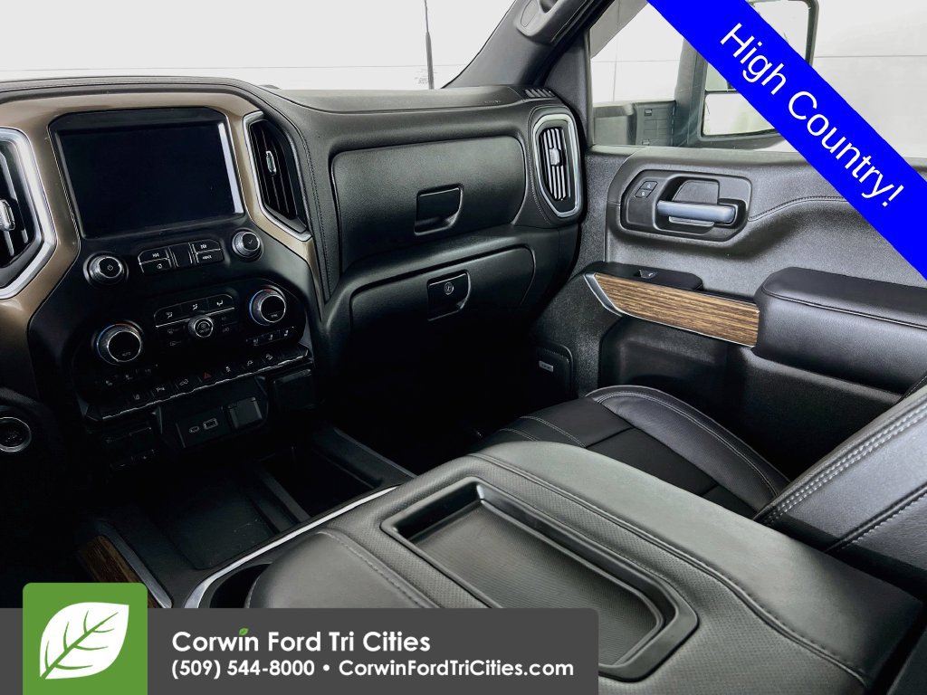 Used 2022 Chevrolet Silverado 3500 High Country w/ Safety Package II AWD/4WD image 26