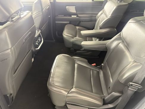 Certified 2025 Ford Expedition Active RWD image 20
