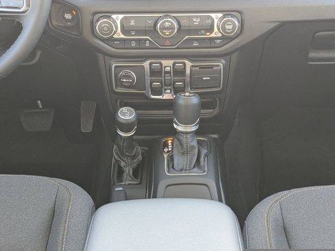 New 2026 Jeep Wrangler Unlimited Sport AWD/4WD image 18