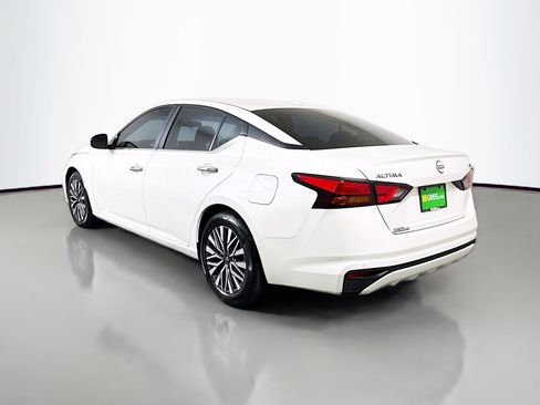 Used 2023 Nissan Altima 2.5 SV image 7