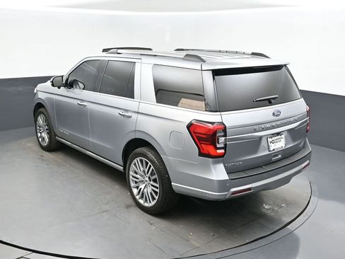Used 2024 Ford Expedition Platinum image 35