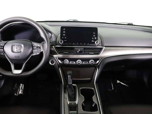 Used 2020 Honda Accord LX image 31