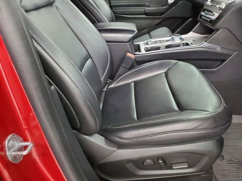 Used 2020 Ford Explorer XLT w/ Equipment Group 202A image 20