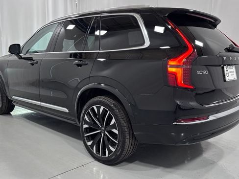 Certified 2026 Volvo XC90 B6 Plus AWD/4WD image 8