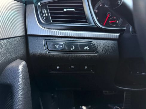 Used 2018 Hyundai Sonata Sport w/ Tech Package 05 FWD image 30