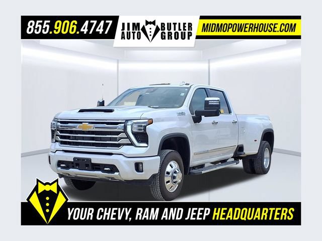 Used 2025 Chevrolet Silverado 3500 High Country w/ High Country Premium Package AWD/4WD image 1