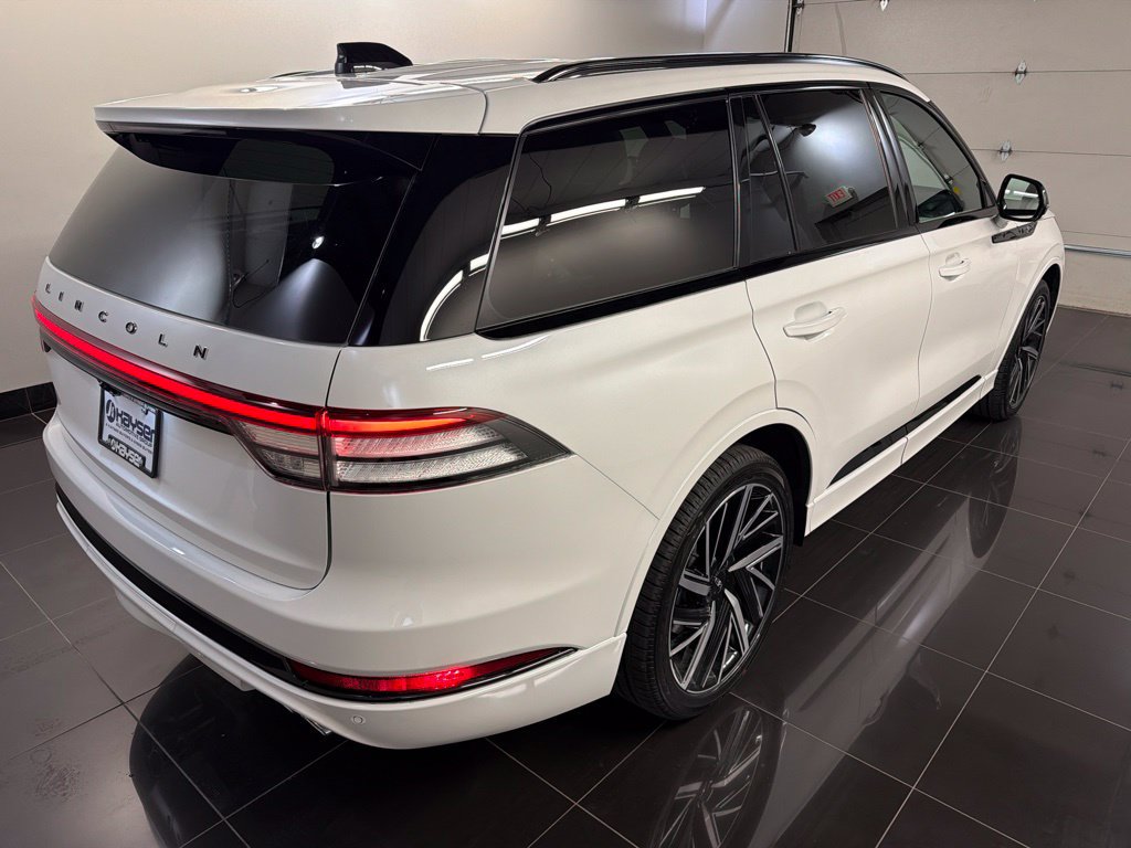 New 2027 Lincoln Aviator Black Label w/ Jet Appearance Package AWD/4WD image 6