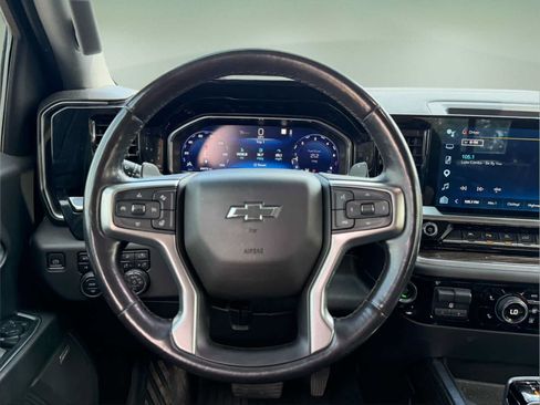 Used 2022 Chevrolet Silverado 1500 LT Trail Boss w/ LT Trail Boss Premium Package AWD/4WD image 19
